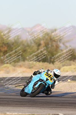 media/Nov-02-2025-CVMA (Sun) [[337aff29ab]]/Race 17-Amateur Supersport Middleweight/